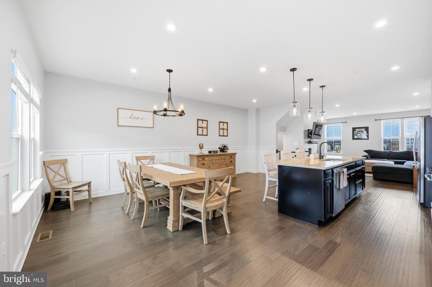 6312 Osterley Street photo 19