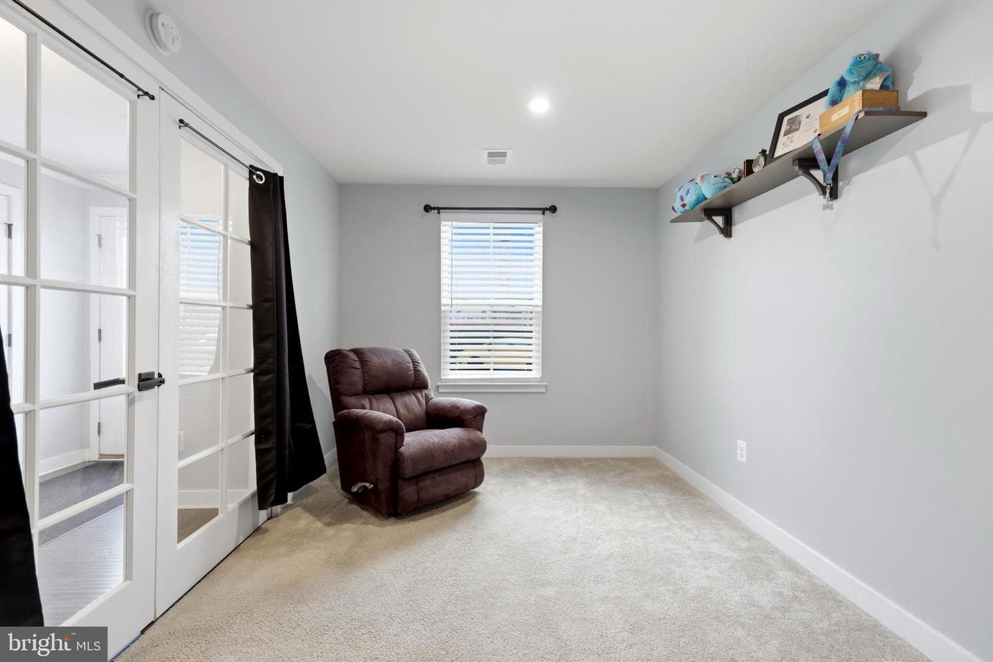 6312 Osterley Street photo 8