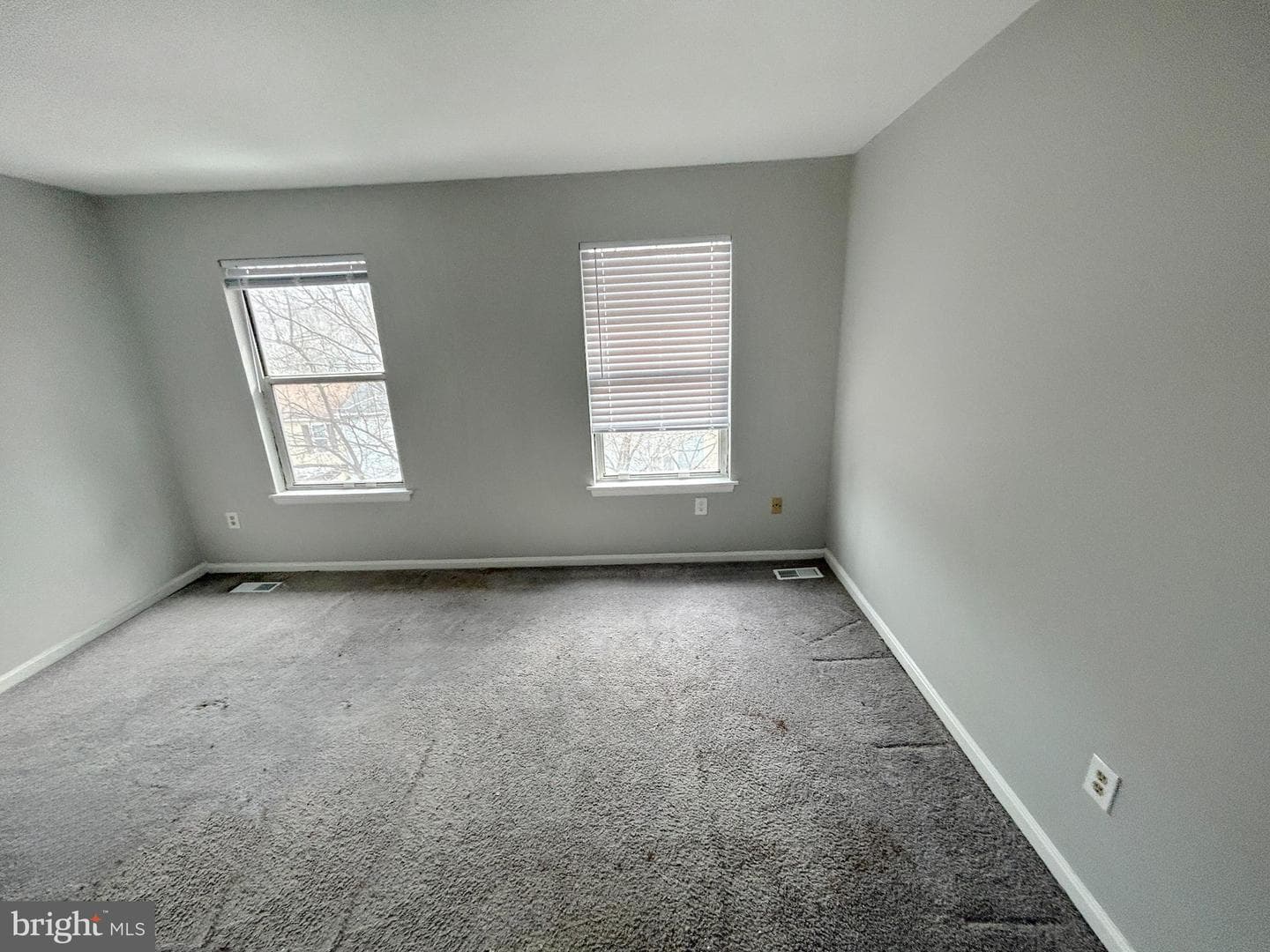 639 Glynock Place photo 10