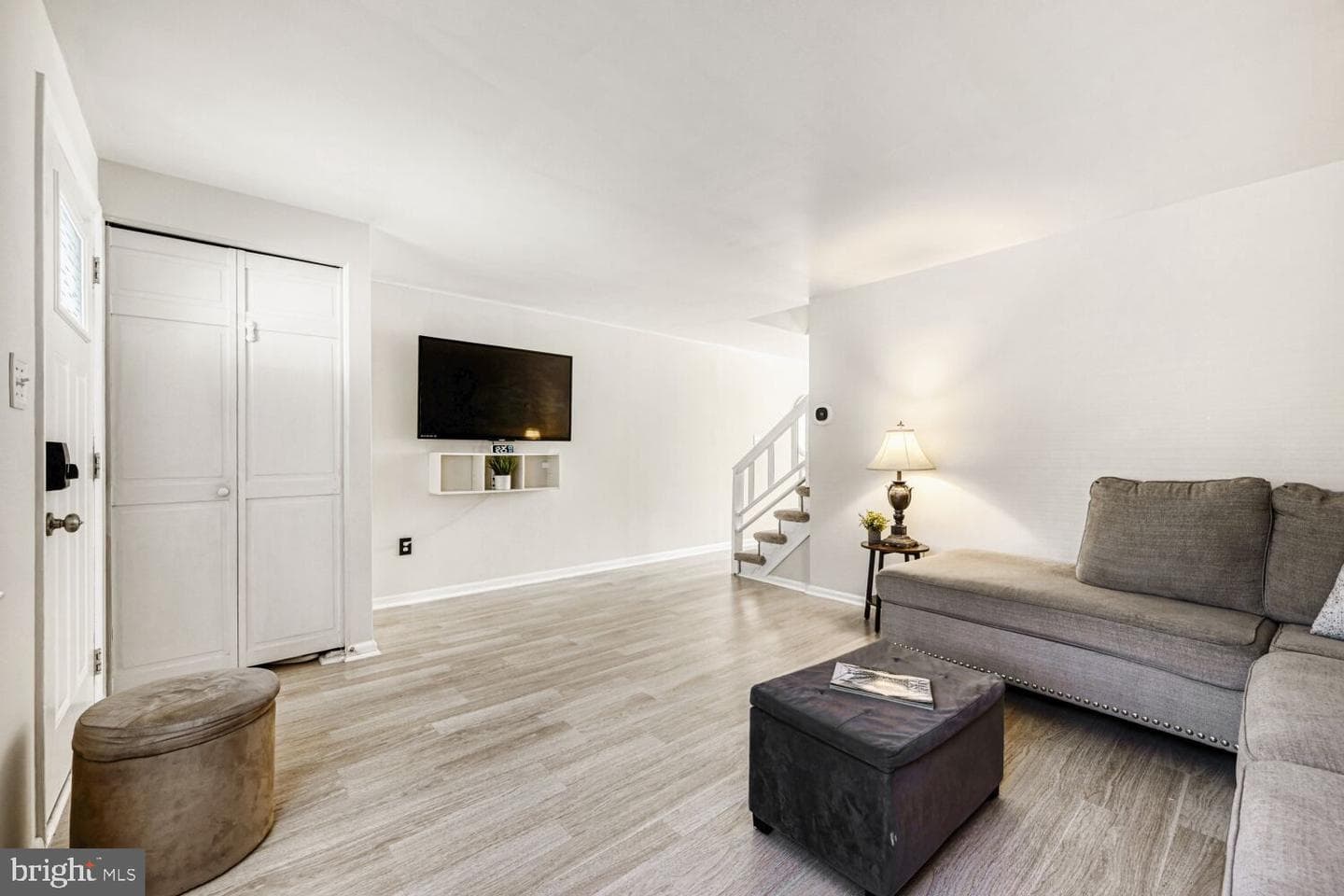 1009 Circle Drive photo 4