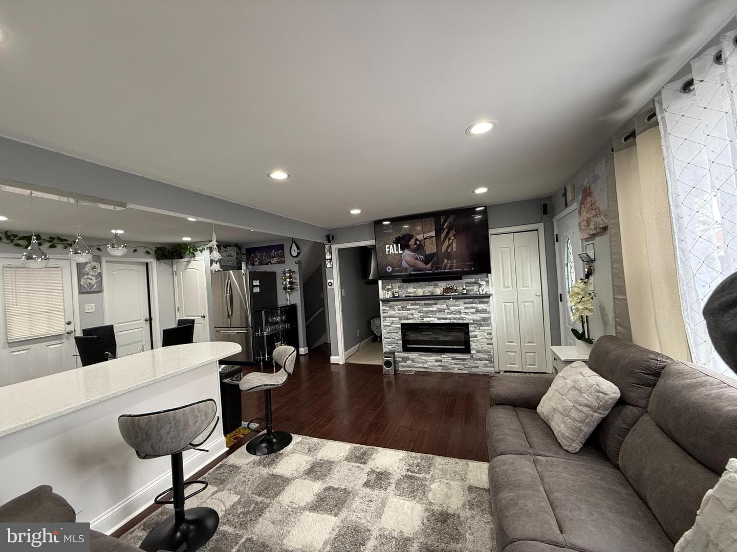 3499 Hillsmere Road photo 9