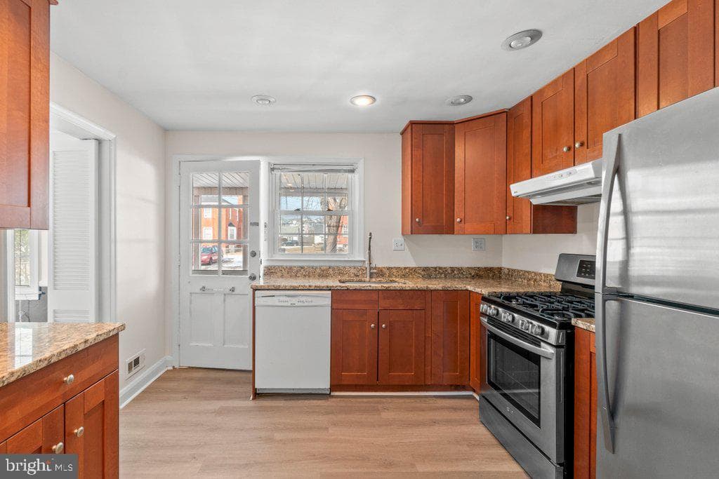1522 Doxbury Road photo 10