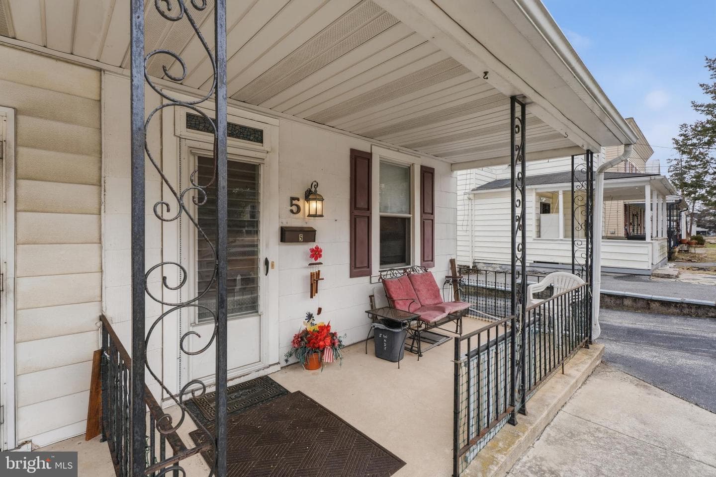 5 Wade Avenue photo 3
