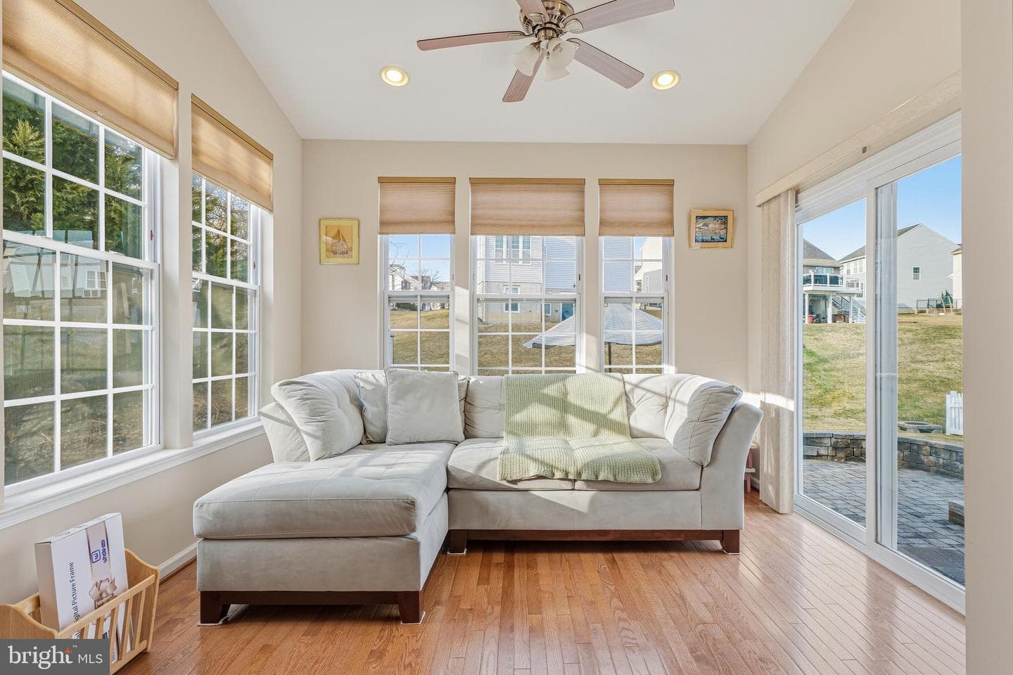 8876 Paddock Lane photo 10