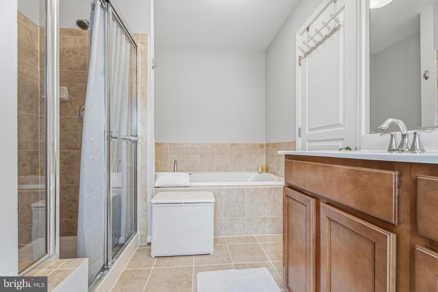 8876 Paddock Lane photo 19