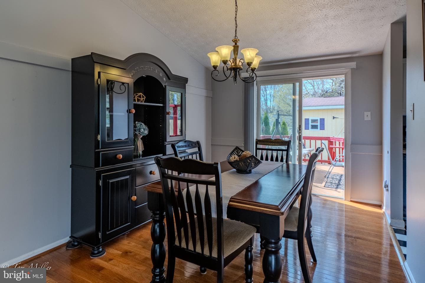 8802 Golden Tree Lane photo 5