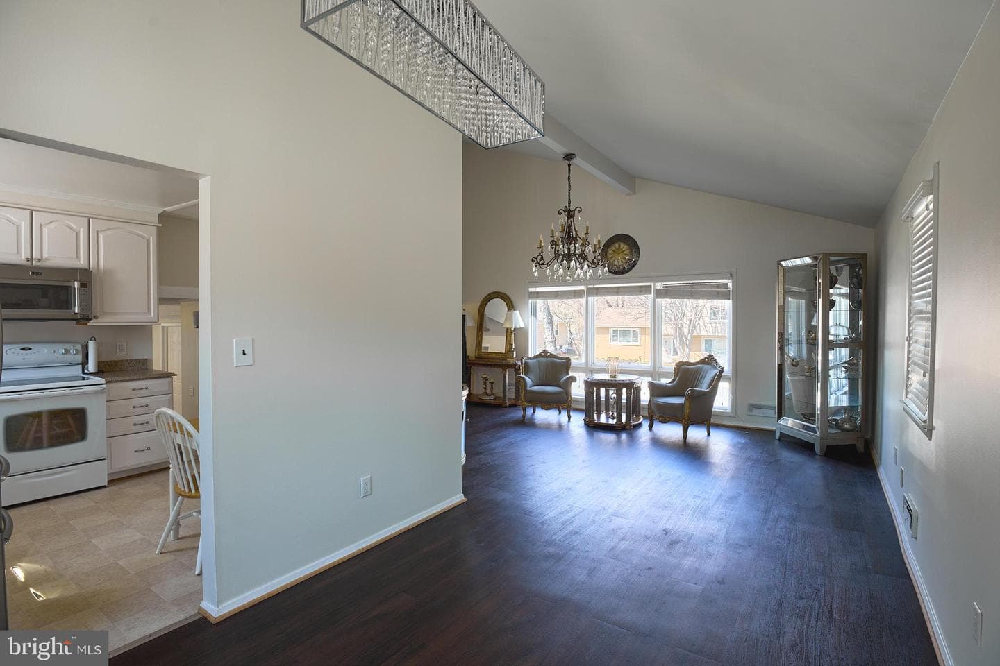 939 Beaverbank Circle photo 5