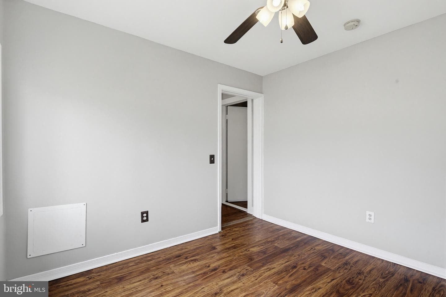 3021 Arizona Avenue photo 12