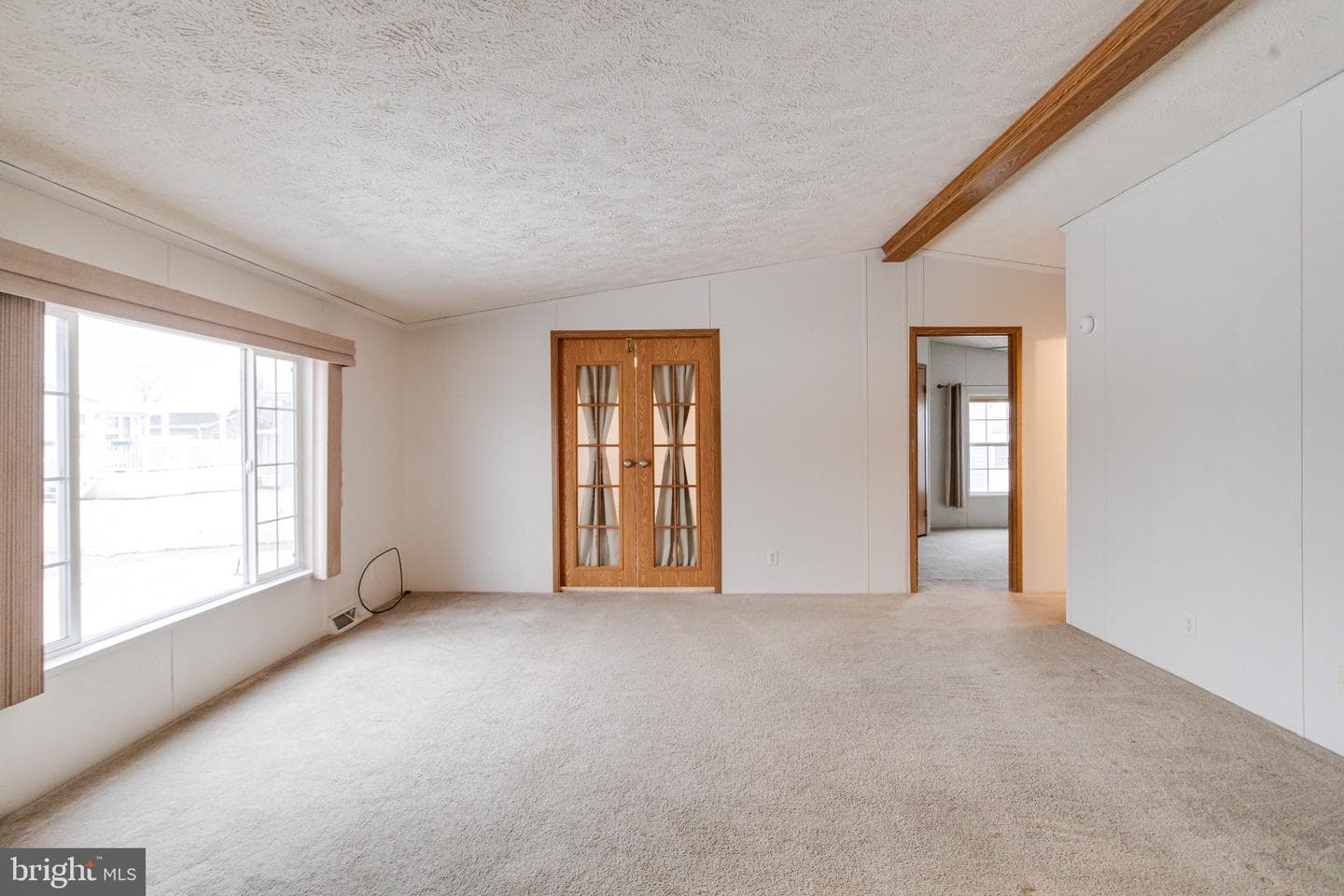 3202 Jonquil Lane photo 4