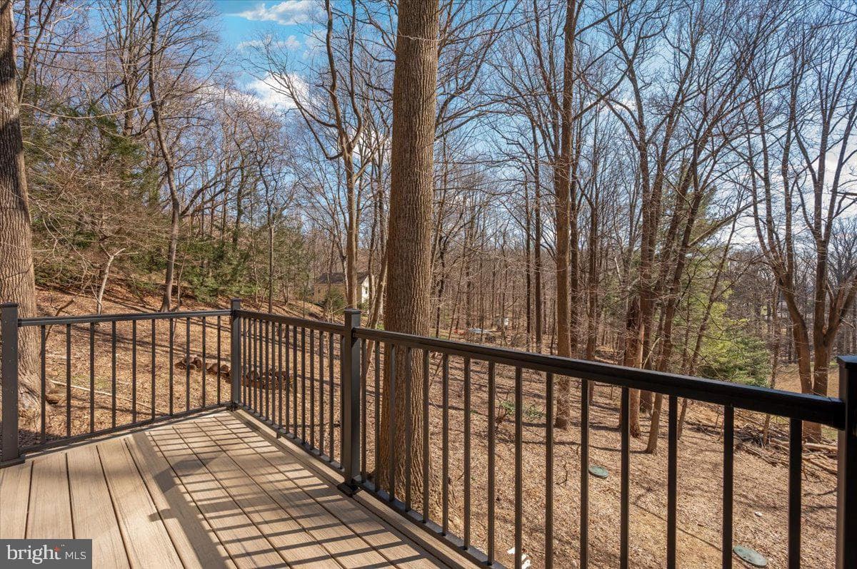 213 Sherwood Road photo 25