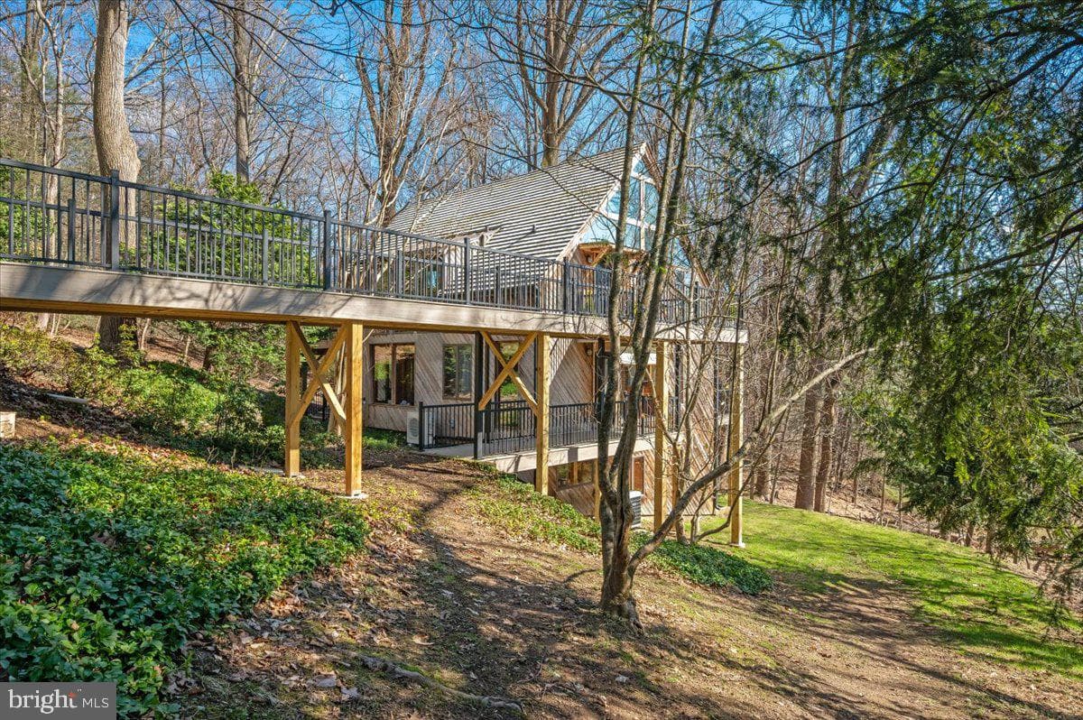 213 Sherwood Road photo 62