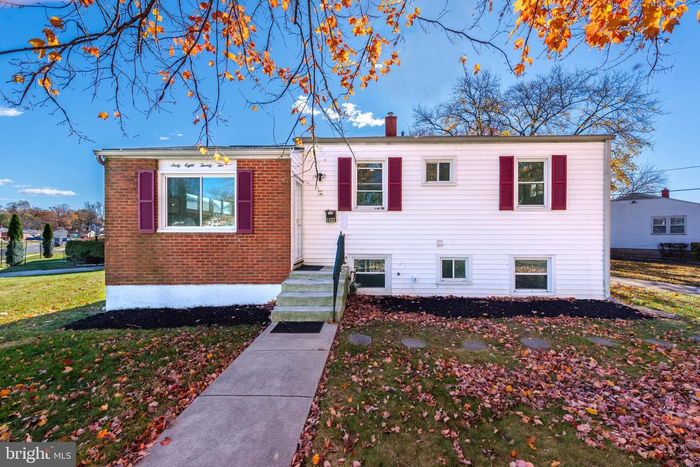 6822 Huntington Drive