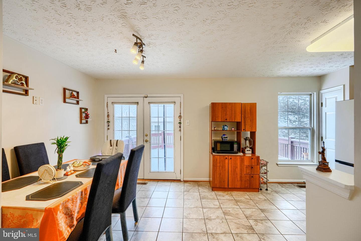 10 Bluestem Court photo 8