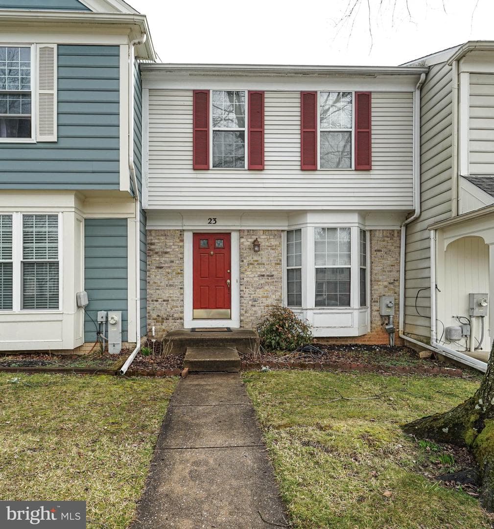 23 Woodhollow Court