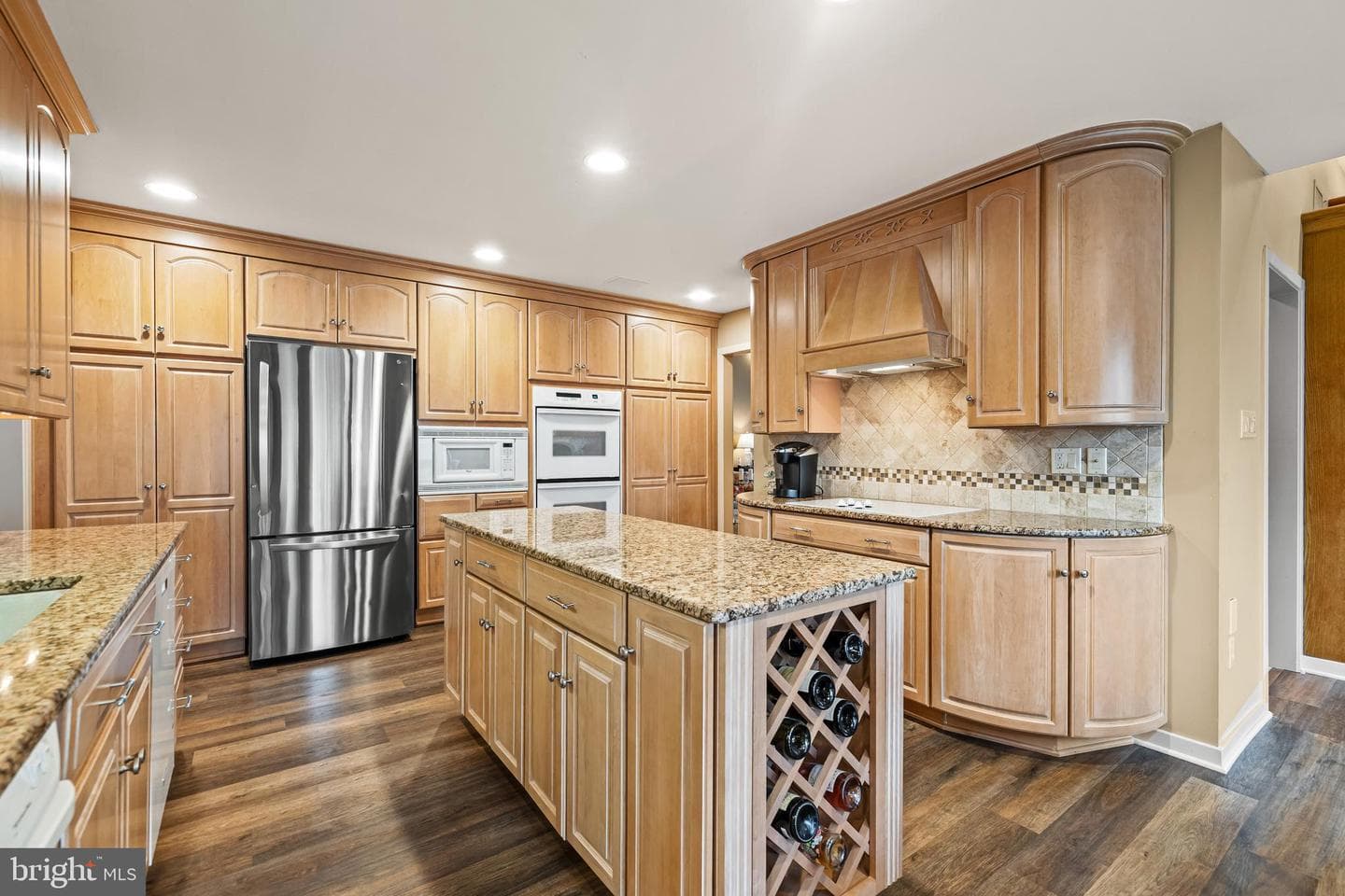 4 Regency Court #4 photo 16