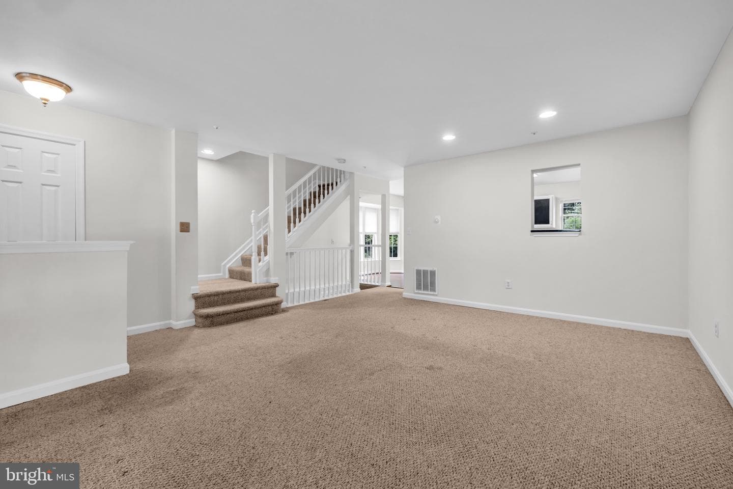 4816 Wainwright photo 15