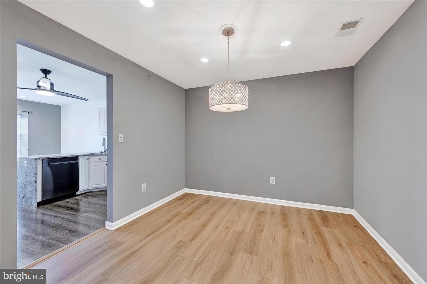 4500 Chaucer Way #403 photo 17