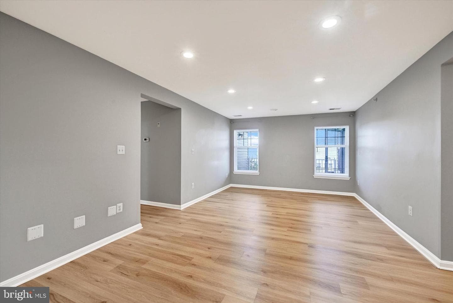 4500 Chaucer Way #403 photo 7