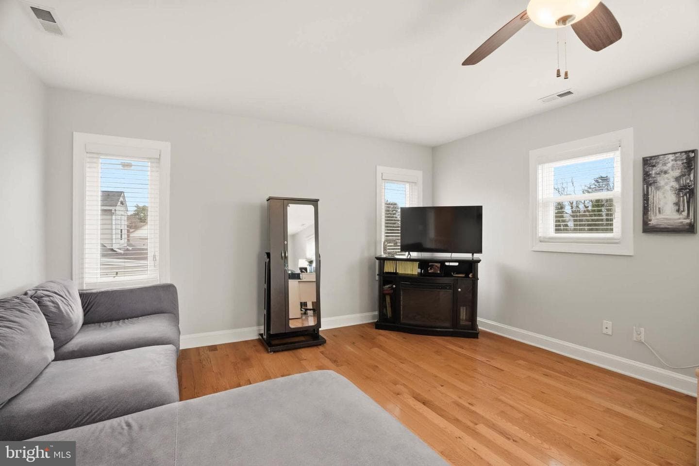 6108 Shady Spring Avenue photo 37
