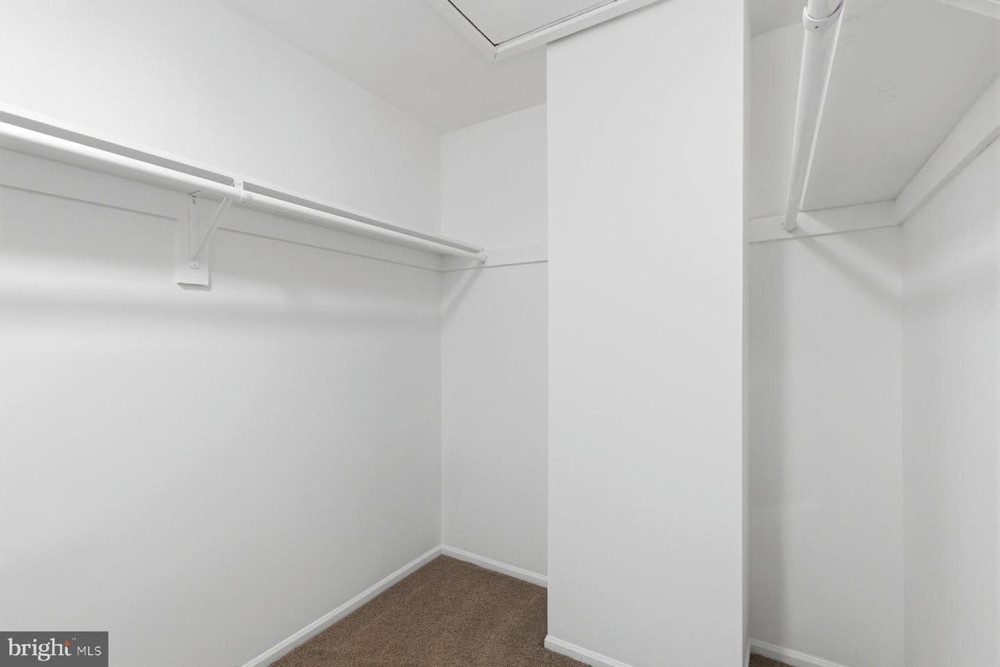 9015 Tarpleys Circle photo 25