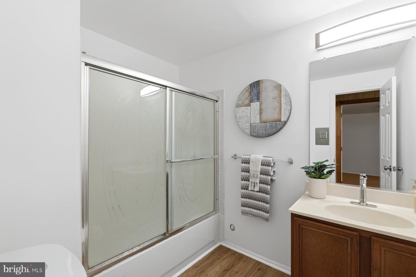9015 Tarpleys Circle photo 27