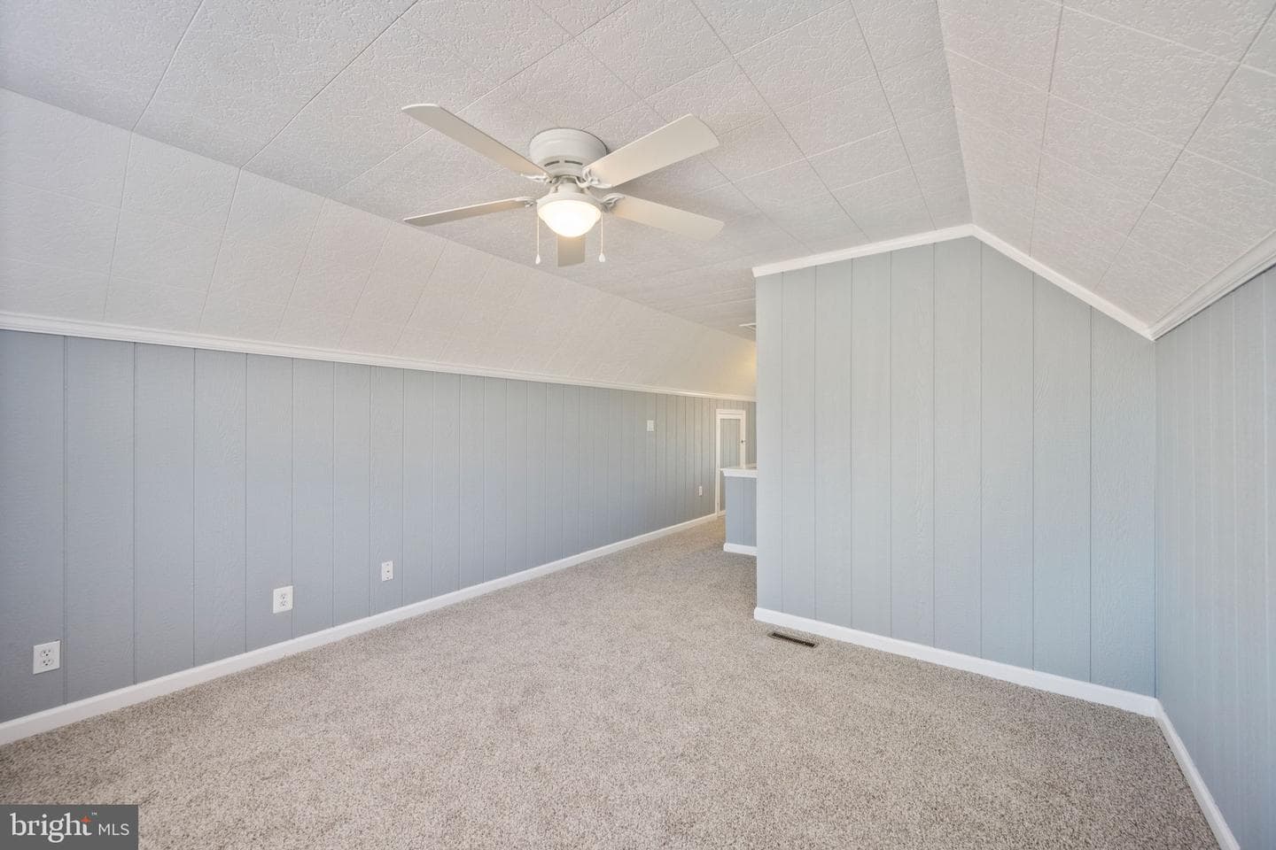 8626 Wise Avenue photo 28