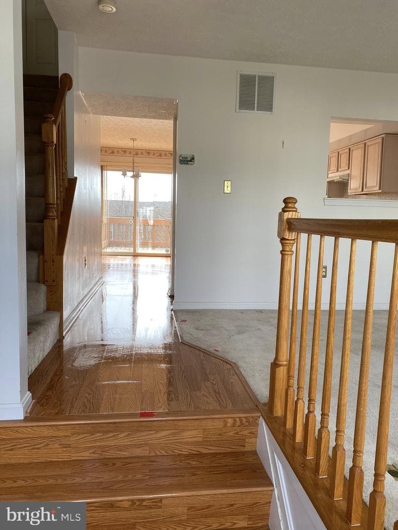 2721 Claybrooke Drive photo 3