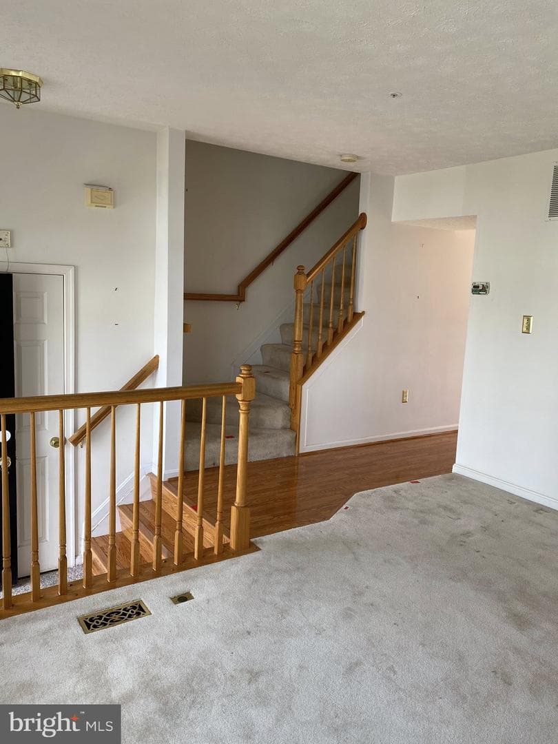 2721 Claybrooke Drive photo 9