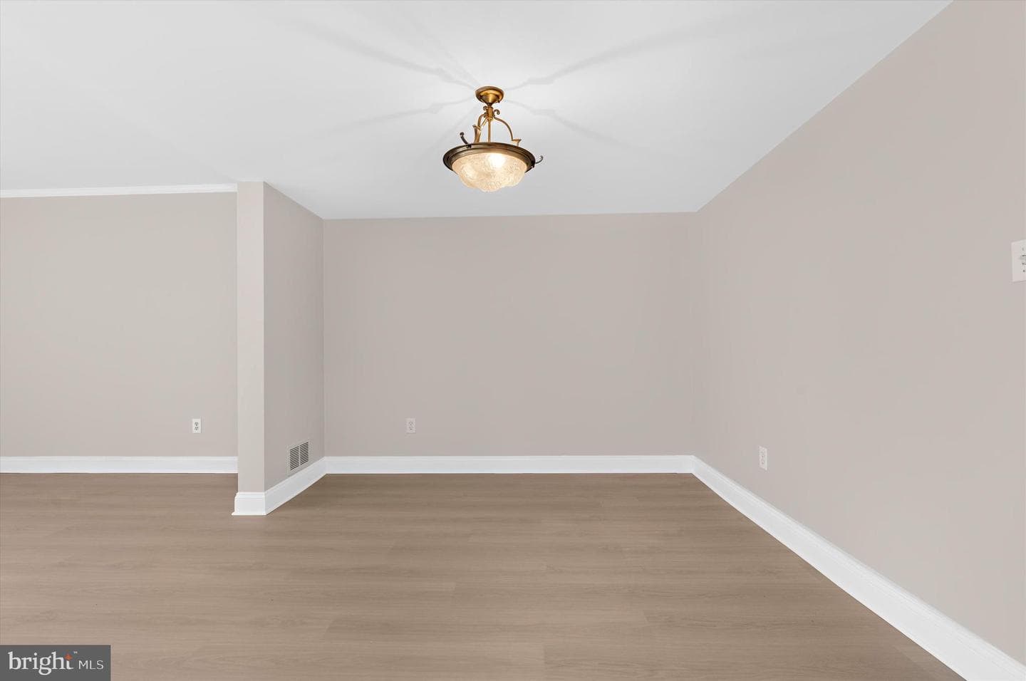 9221 Bellbeck Road photo 9