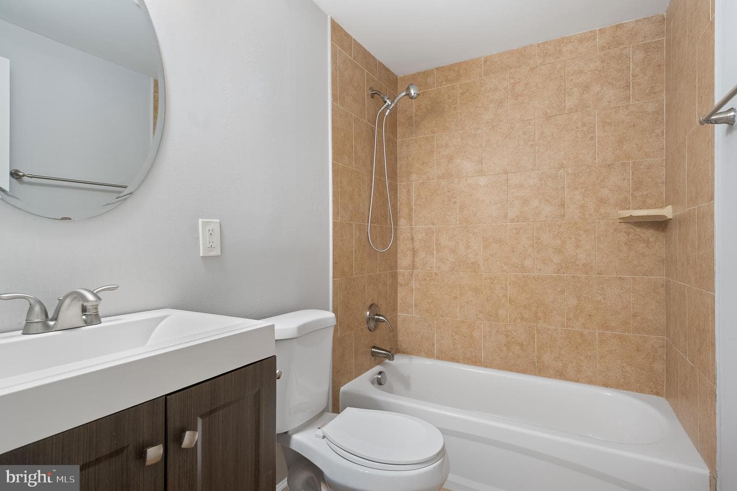 801 Seckel Court photo 22