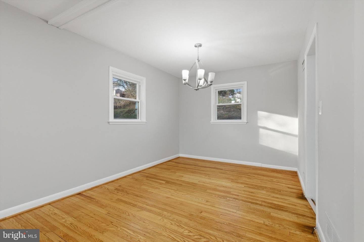 6703 Glenkirk Road photo 6
