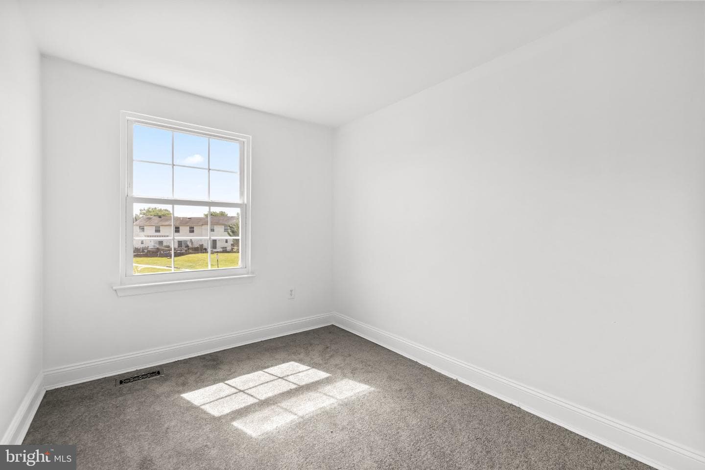 115 Marine Oaks photo 25