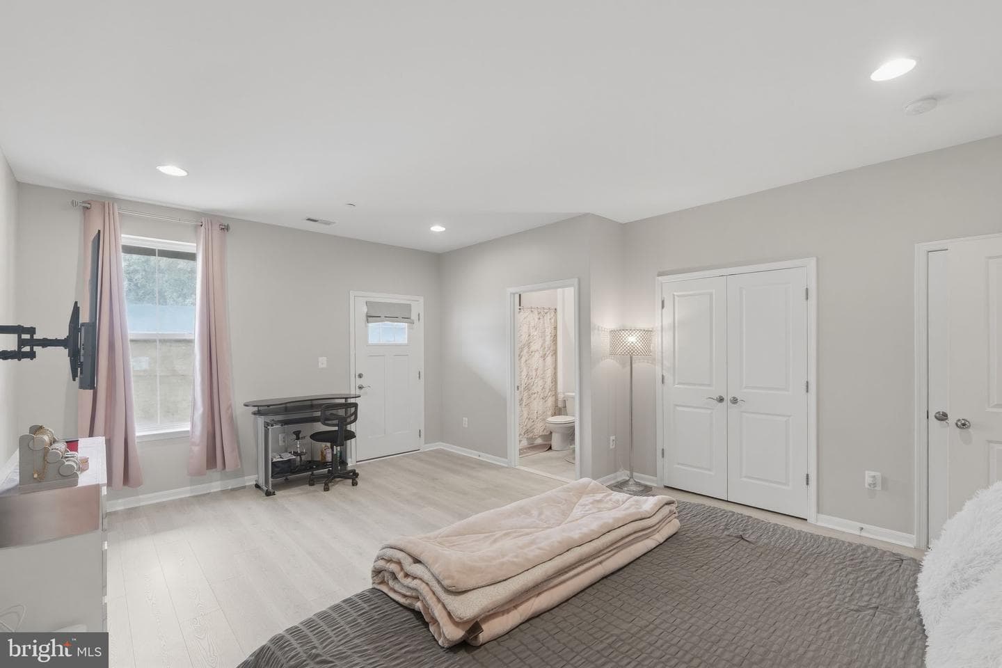 1403 Hudson View Road photo 9