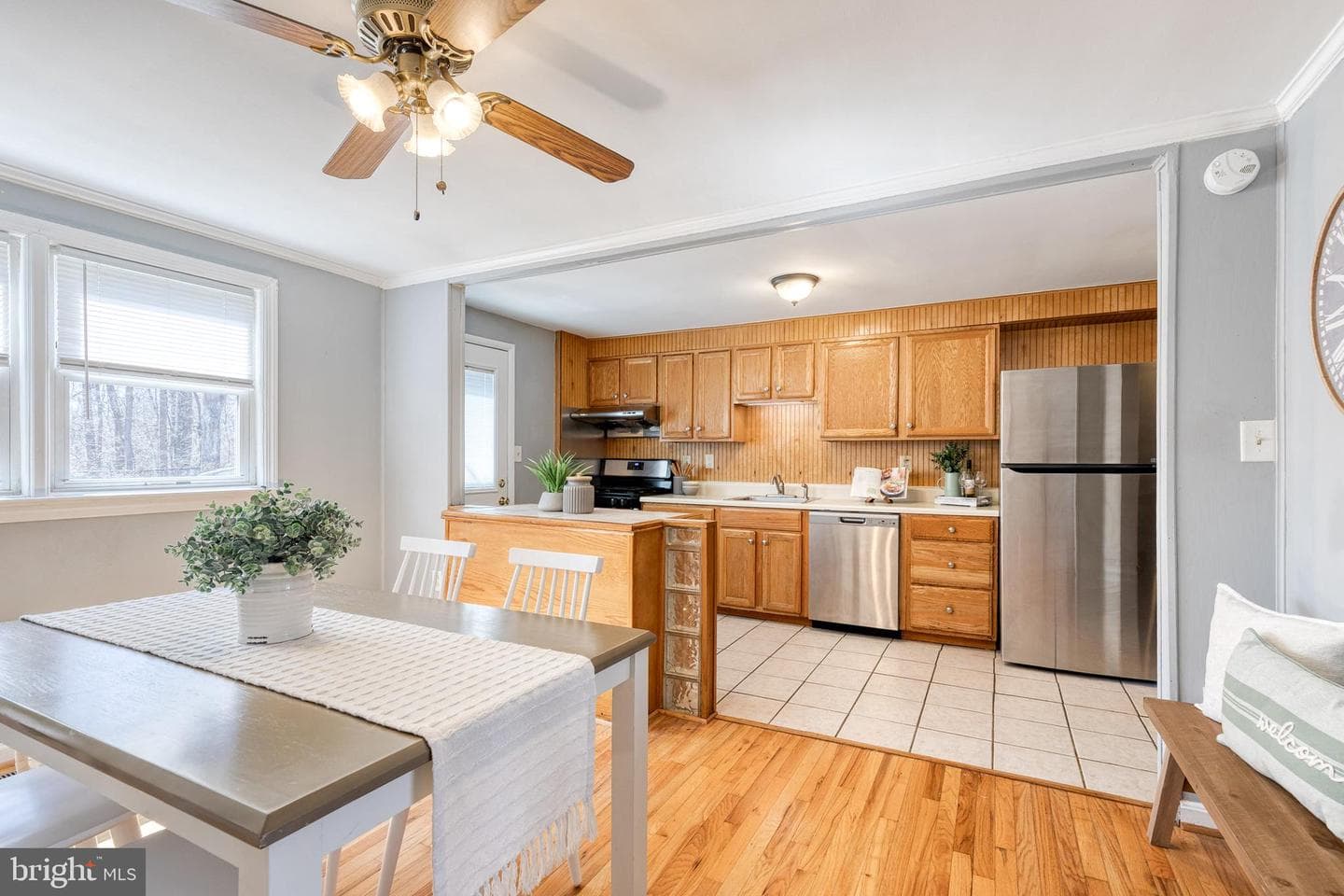 933 Circle Drive photo 12