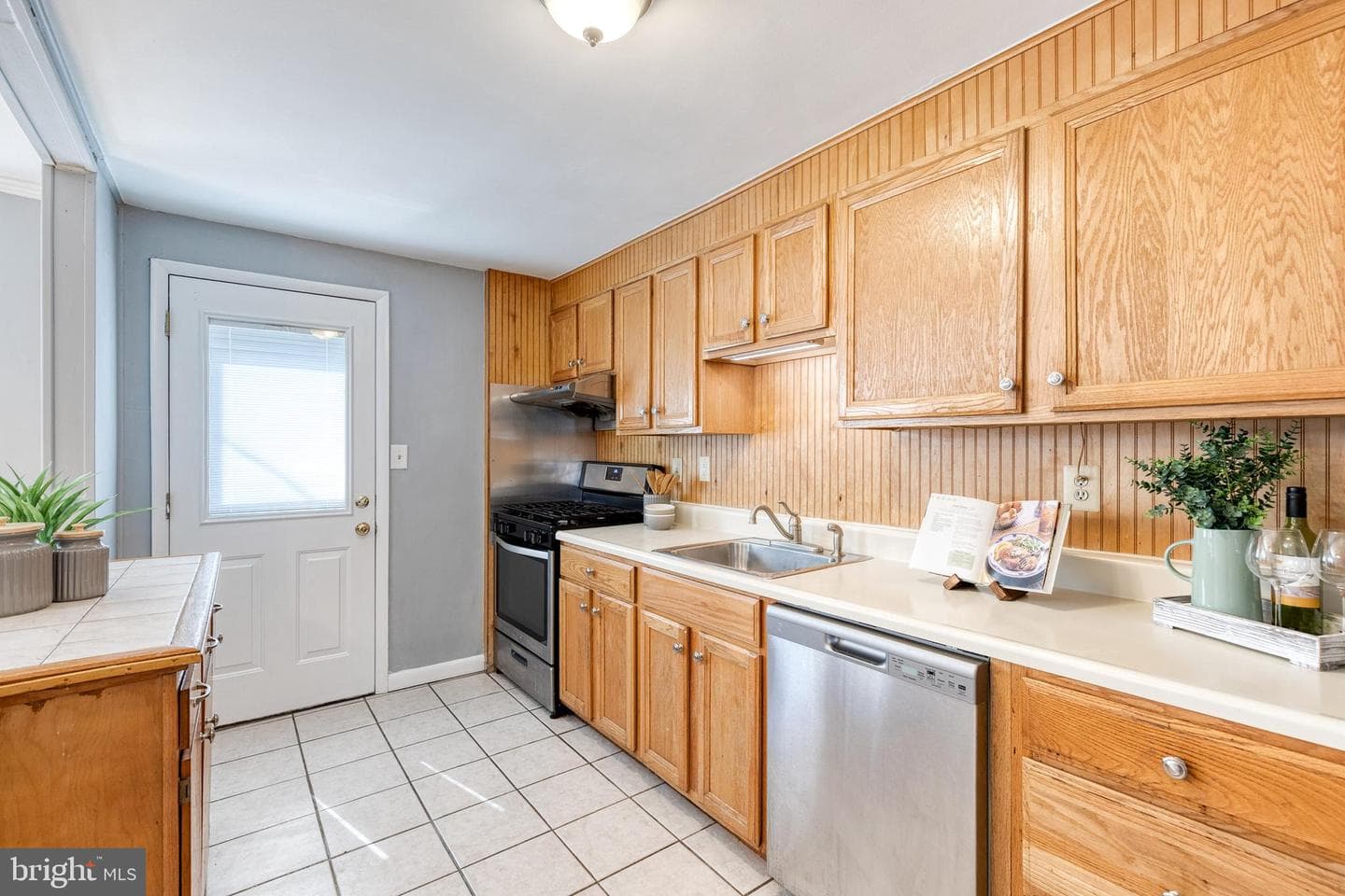 933 Circle Drive photo 15