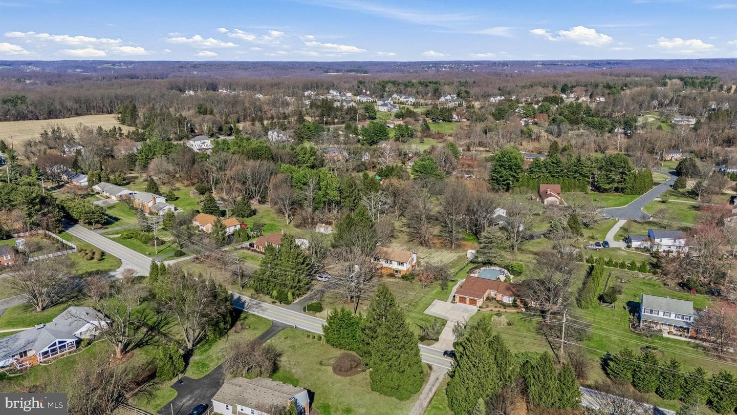 14017 Manor Road photo 64