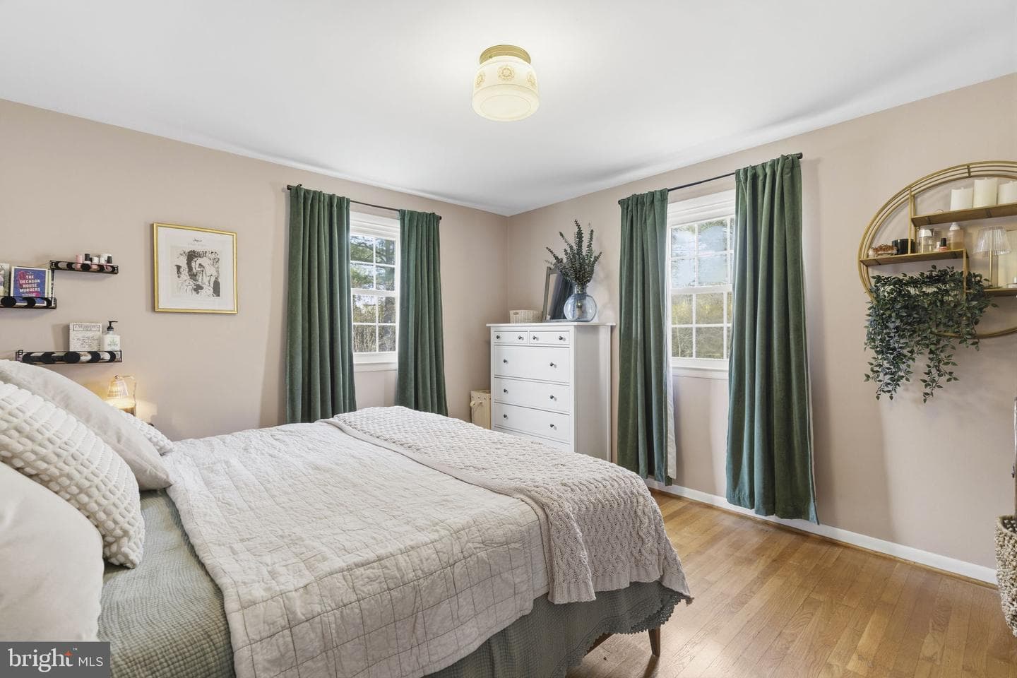 1 Glenluce Court photo 22