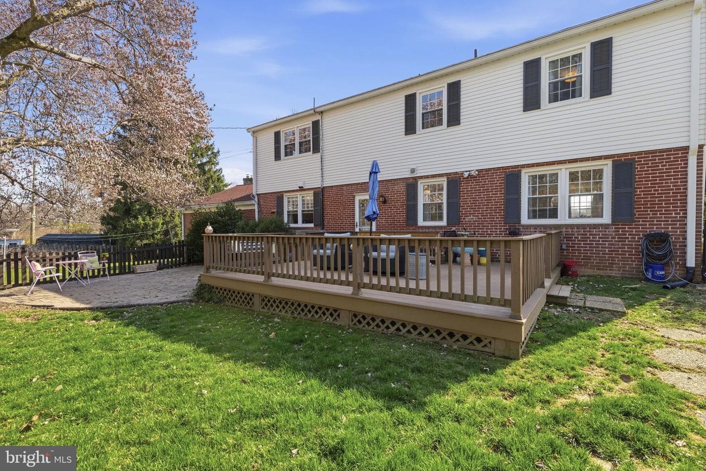 1 Glenluce Court photo 36