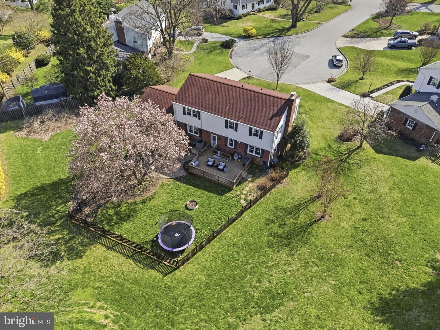 1 Glenluce Court photo 43