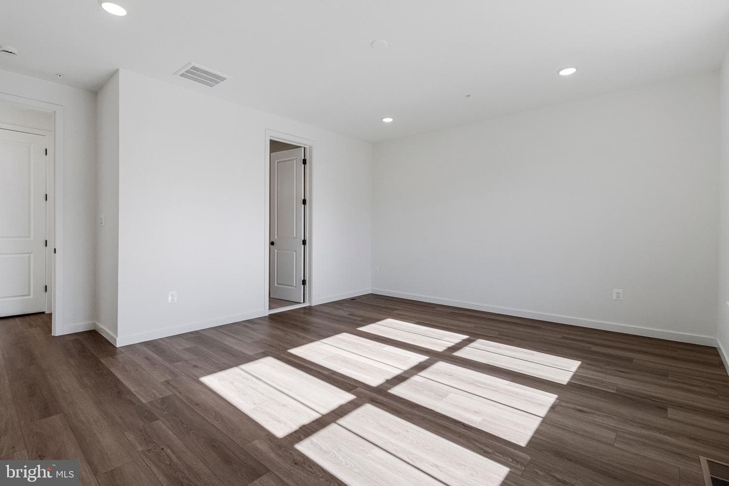 917 Honeyflower Drive photo 35