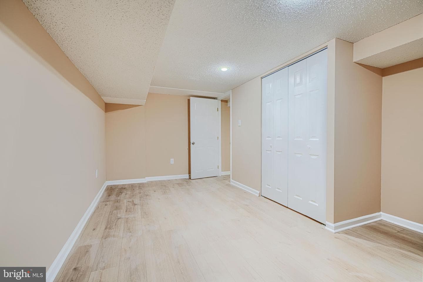 8523 Fieldway Drive photo 32