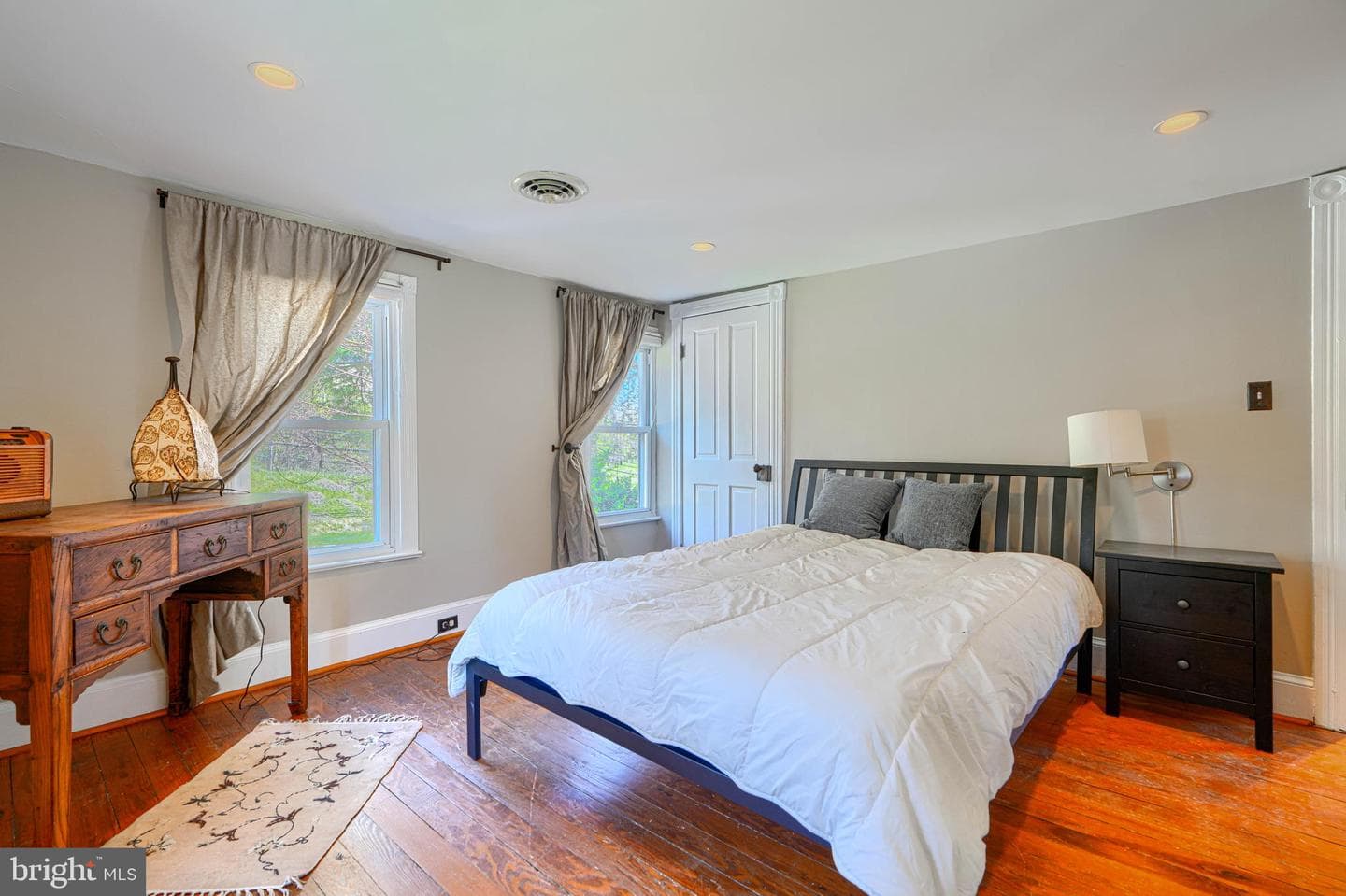 1723 W Joppa Road photo 33