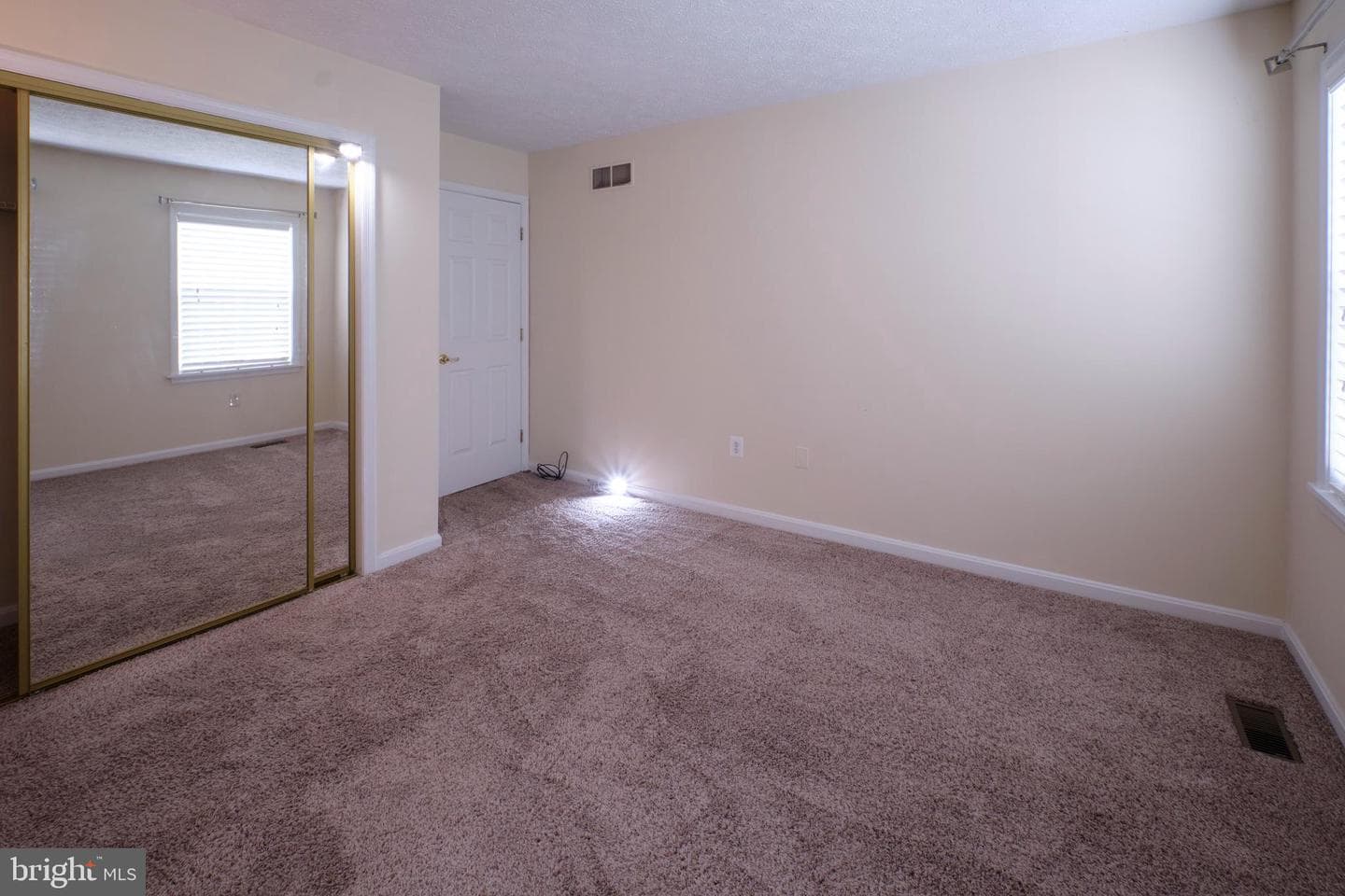 9046 Naygall Road photo 20