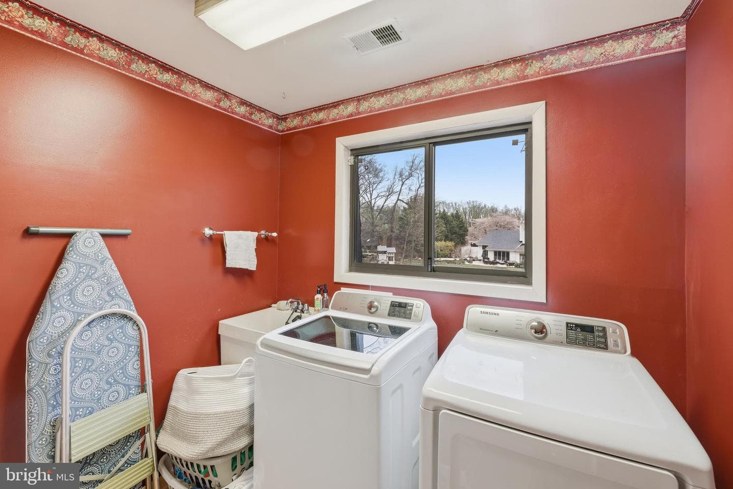 3413 Englemeade Road photo 32