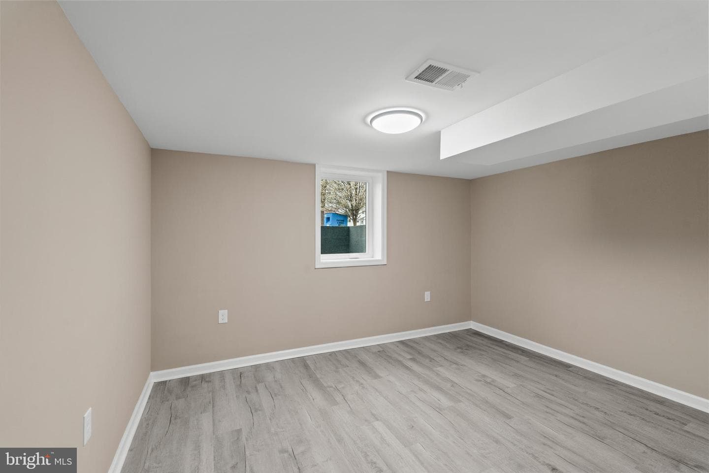 2901 Michigan Avenue photo 14