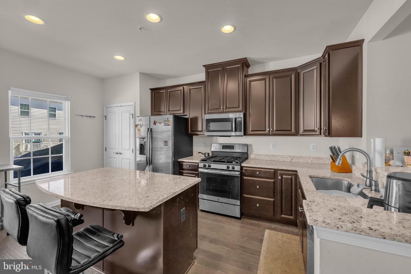 9424 Adelaide Lane photo 11