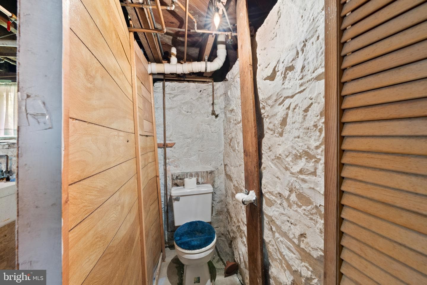 115 Hilton Avenue photo 30