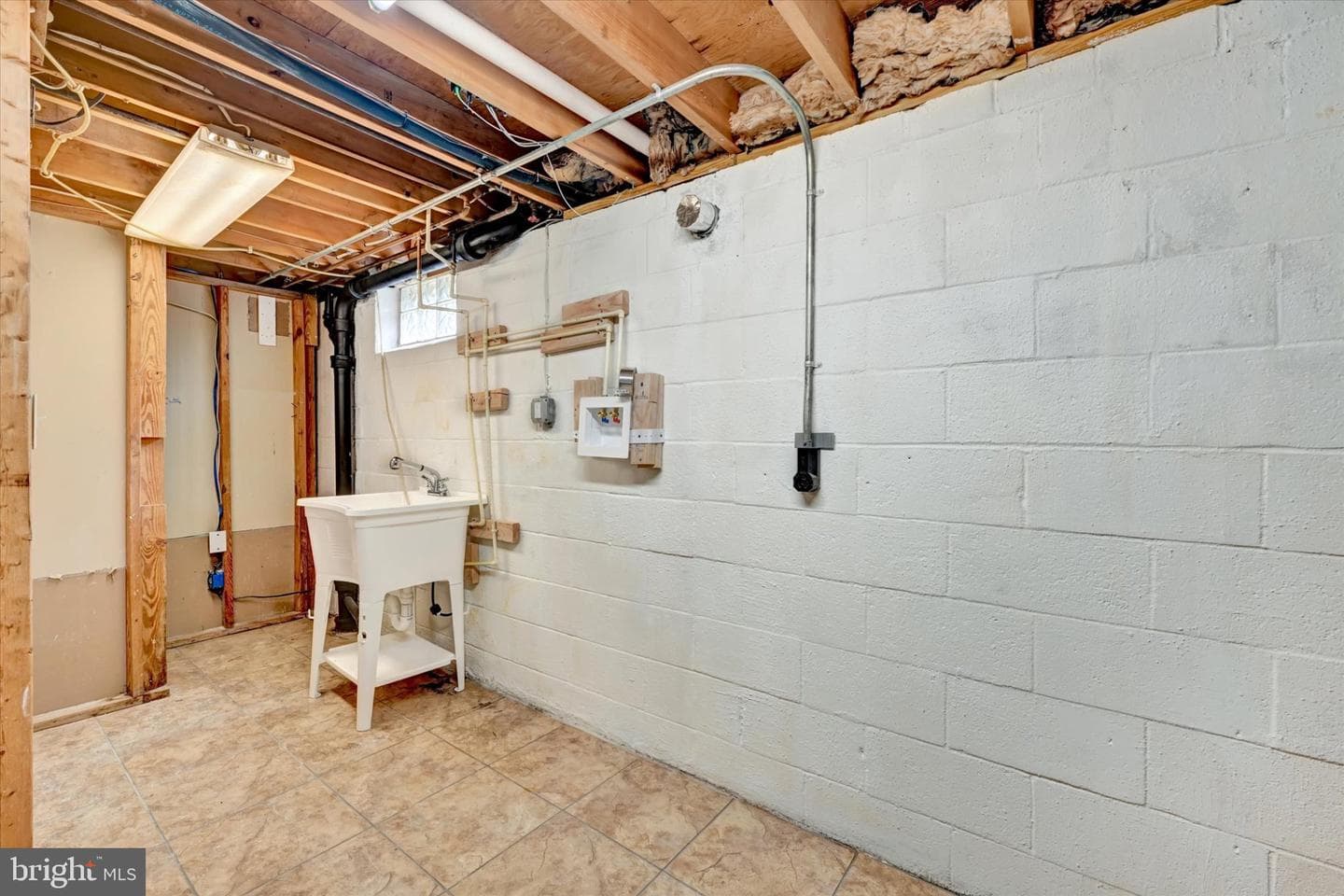 119 Rockrimmon Road photo 34