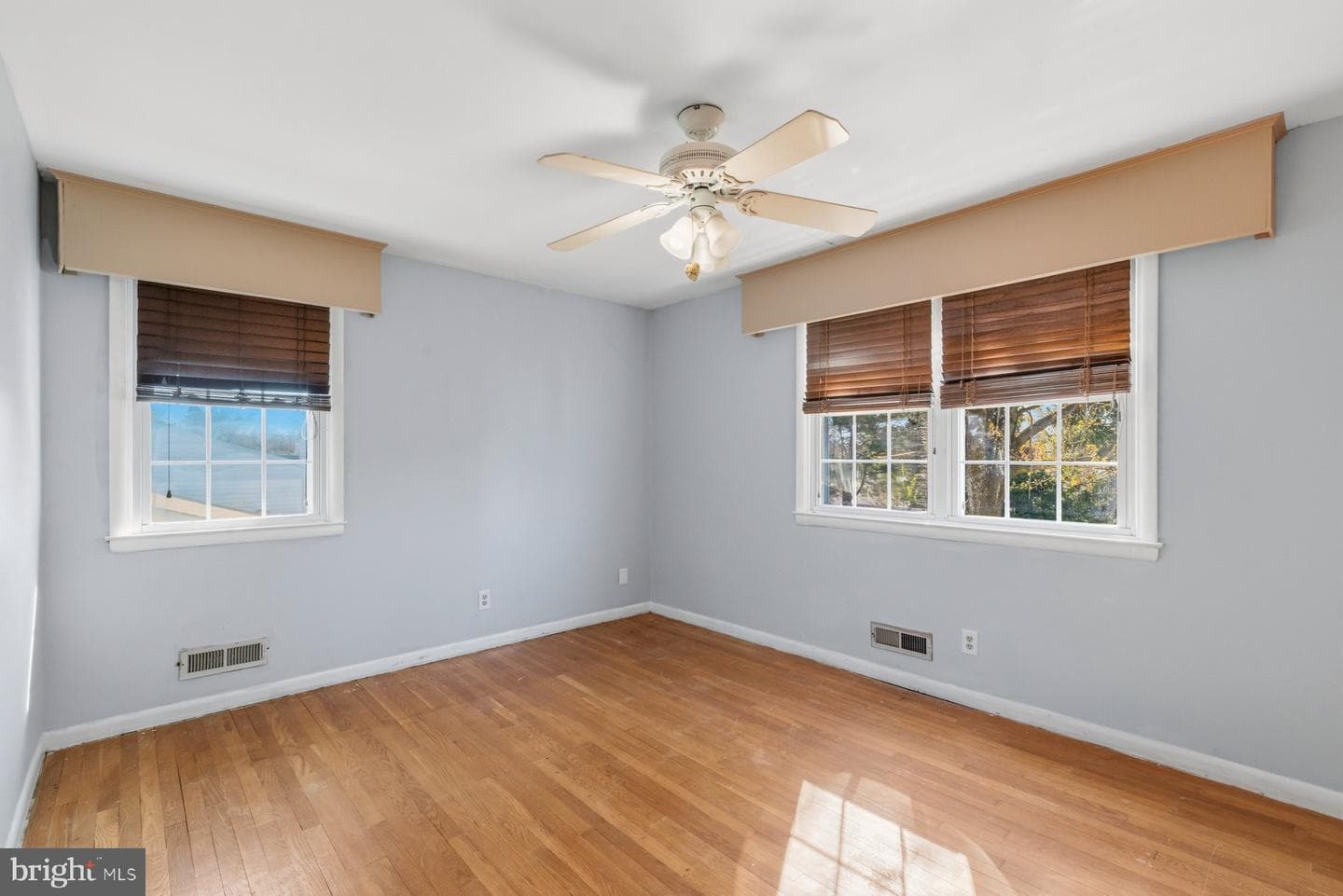 2413 Spring Lake Drive photo 17