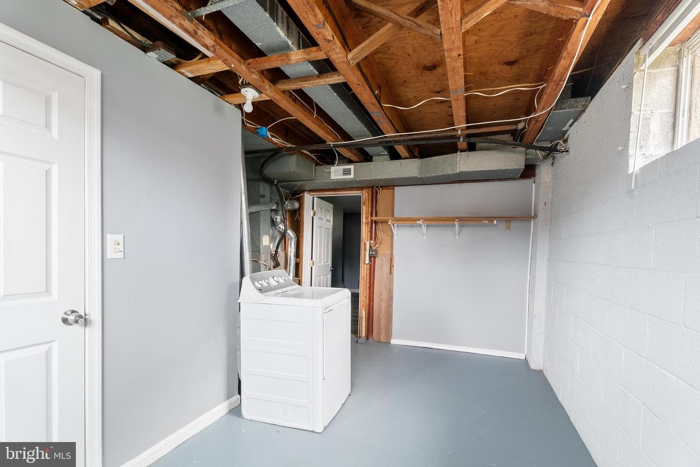 710 Kingston Road photo 19